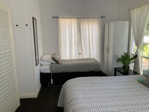 Cinta Cottage - Accommodation Newcastle 3
