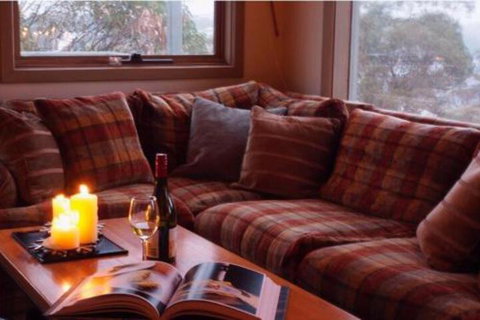 Winterbrook Chalet - Accommodation Newcastle 2