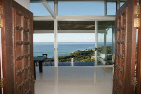 Allure - Accommodation Newcastle 0