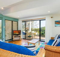 Straddie Beach House 3 - Accommodation Newcastle