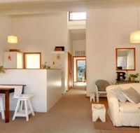 Gibraltar Getaway cute comfortable  close to town - Accommodation Newcastle
