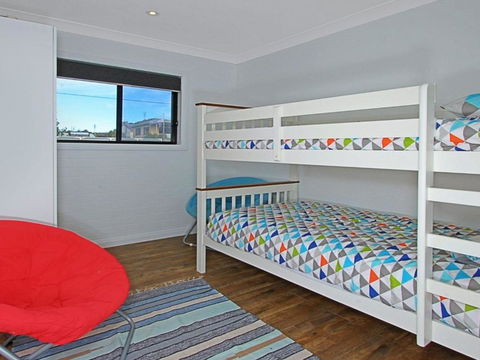 Sand Dunes House & Cabin Accommodation - Accommodation Newcastle 1