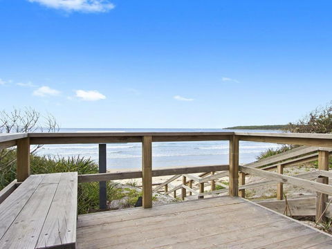 Beachbreak Fall Asleep To The Sound Of The Ocean - Accommodation Newcastle 1