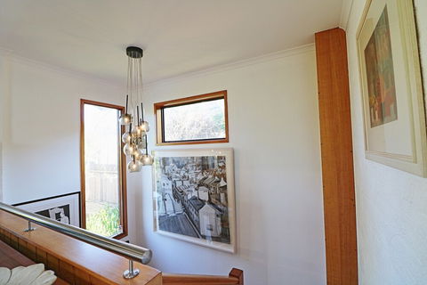 Seavista 2 - Accommodation Newcastle 1