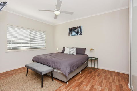 Moana Dreams - Accommodation Newcastle 3