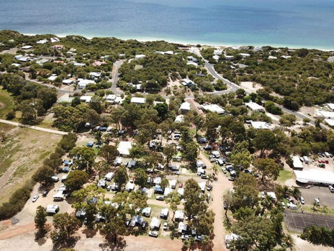 Peppermint Grove Beach Holiday Park - Accommodation Newcastle 2