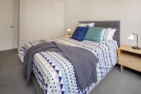 Silvertop Chalet - Accommodation Newcastle 1