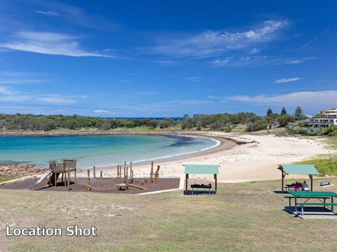 Ultimate Beach House 19a Graham Street Views Peace & Quiet - Accommodation Newcastle 1