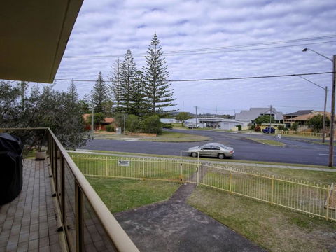 Anchorage 7 Beautifully Renovated Close To Rockpool - Accommodation Newcastle 1