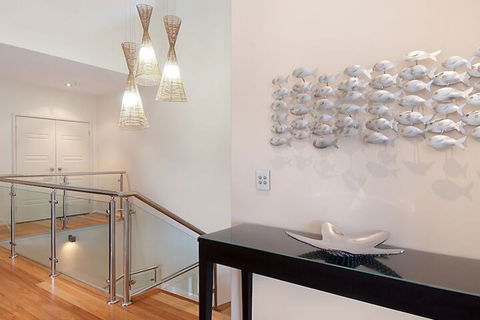 Costa Del Sol - Accommodation Newcastle 1