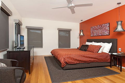 Costa Del Sol - Accommodation Newcastle 3