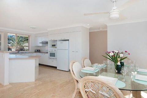 Pacific Rose Winter Holiday Special - Accommodation Newcastle 6