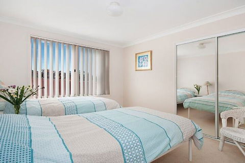 Pacific Rose Winter Holiday Special - Accommodation Newcastle 3