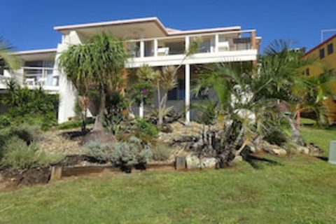 Pacific Rose Winter Holiday Special - Accommodation Newcastle 0