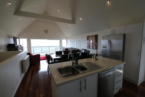 Silver Springs - Accommodation Newcastle 1