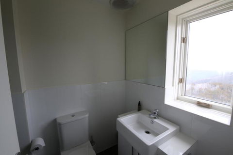 Silver Springs - Accommodation Newcastle 4