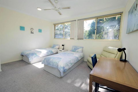 SUNDOWNER - Accommodation Newcastle 3