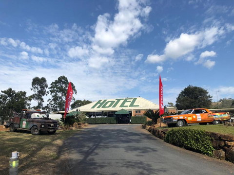 The Advancetown Hotel - Accommodation Newcastle 2