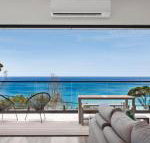 The Cube Striking Architectural Showpiece - Accommodation Newcastle