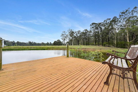 Nulkaba Escape Super Central Walk To Zoo Short Drive To Potters + Wineries - Accommodation Newcastle 2