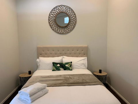 Mortimers Wines The Canopy Loft - Accommodation Newcastle 3
