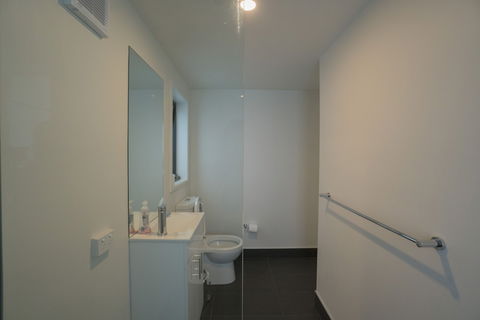Amazing Sea Views Luxury Guest House - Accommodation Newcastle 5