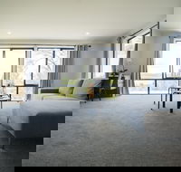 Amazing Sea Views Luxury Guest House - Accommodation Newcastle