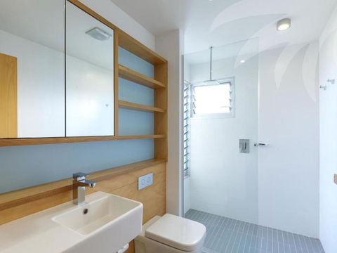Sea Shack - Accommodation Newcastle 3