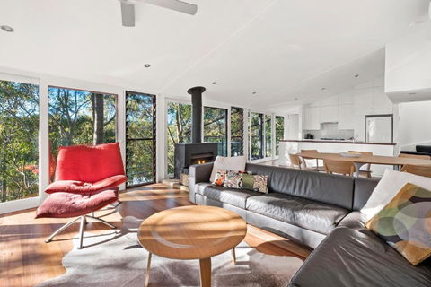 TreetopsatWagstaffe - Accommodation Newcastle 2