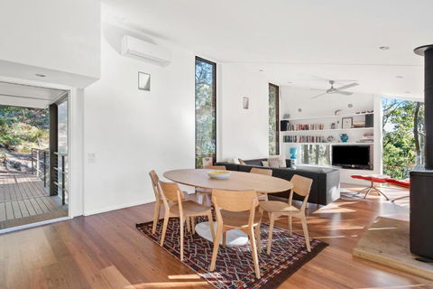 TreetopsatWagstaffe - Accommodation Newcastle 3