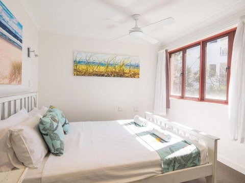 First Point Down - Accommodation Newcastle 2