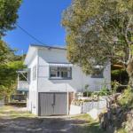 Whitecaps 26 East Street - Accommodation Newcastle 0