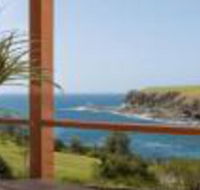 Absolute Oceanfront Cottage - Accommodation Newcastle