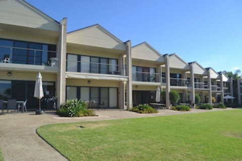 Elsinor Townhouse 7 Mulwala - Accommodation Newcastle 0
