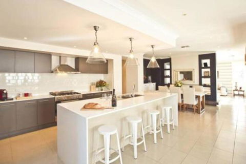 Getaway On Poplars Comfortable & Well Appointed - Accommodation Newcastle 3