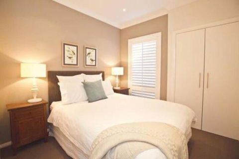 Getaway On Poplars Comfortable & Well Appointed - Accommodation Newcastle 4