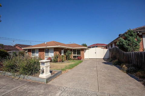 Comfy Beautiful House In Epping - Accommodation Newcastle 1