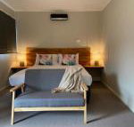 Railway Hotel Queenstown - Accommodation Newcastle