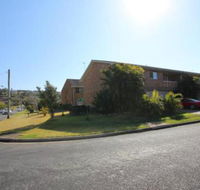 1 / 2 Brunswick Avenue - Accommodation Newcastle