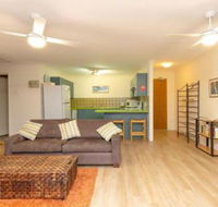 Apartment with Inground Pool - Accommodation Newcastle