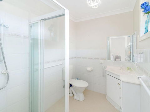 Shellcot Close To Beach Free WIFI - Accommodation Newcastle 2