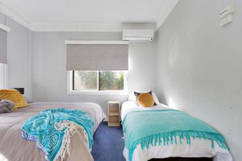 North Central Holiday Home - Accommodation Newcastle 3