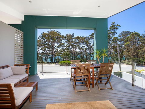 Bay Breeze (By Jervis Bay Rentals) - Accommodation Newcastle 4
