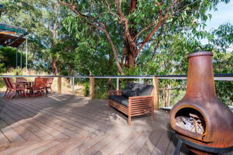 The Retreat - Accommodation Newcastle 4