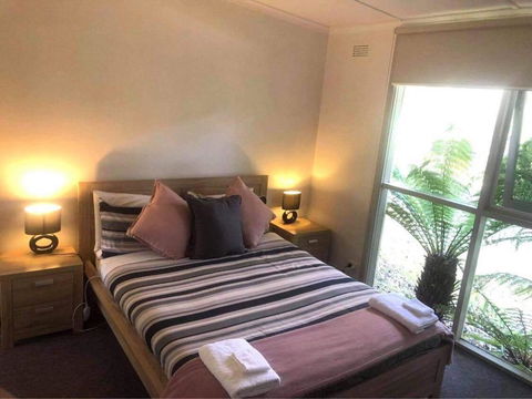 Russell Falls Holiday Cottages - Accommodation Newcastle 2