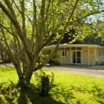 Russell Falls Holiday Cottages - Accommodation Newcastle 0