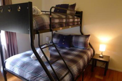 OCEAN BREEZE - Accommodation Newcastle 7