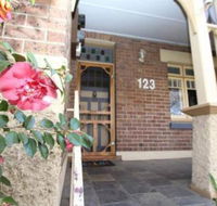 123 Hill St. Heart of Orange Double Brick - Accommodation Newcastle