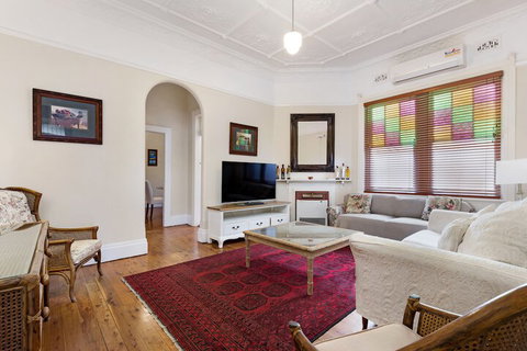 Drummoyne 3 Bedroom Home (62ALE) - Accommodation Newcastle 5