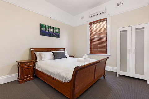 Drummoyne 3 Bedroom Home (62ALE) - Accommodation Newcastle 6